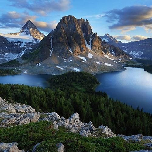 حواسم هست تو موندی باهام وقتی نمیتونستم راه بیام