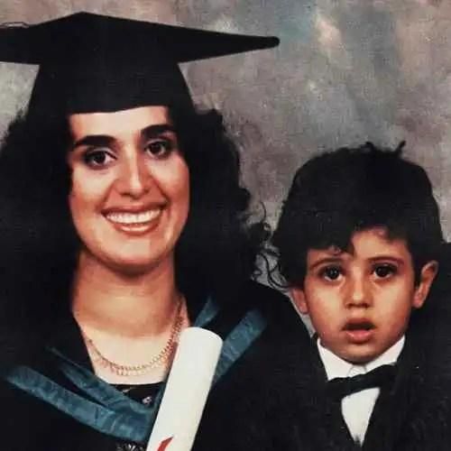 آرتا و کوروش و سامی بیگی و سارن مامان گریه نکن