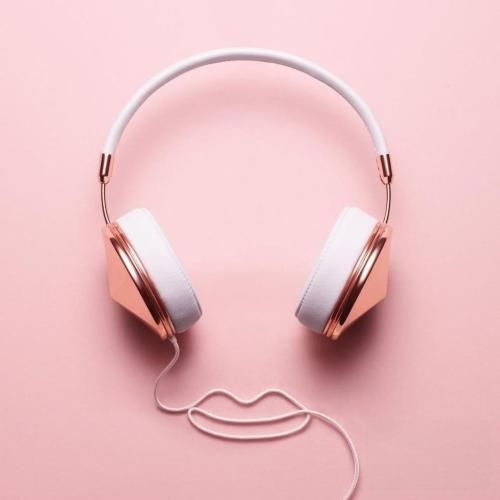 طناب گردنم بنداز مردن به دست تو قشنگه