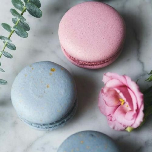 بگو تو حسی که دارمو داری منو تو لیوان شراب خالی