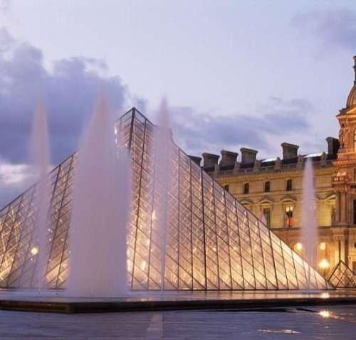 تو جدی نگیر لحظه هارو این آدما و سر صدارو