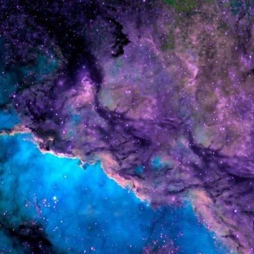 دانلود اهنگ میبرمش یه گوشه لای شلوغی بوس