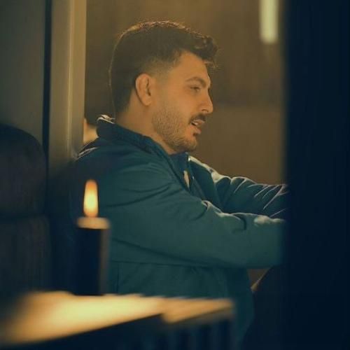 دانلود اهنگ جدید آیهان بنام شمع و پروانه