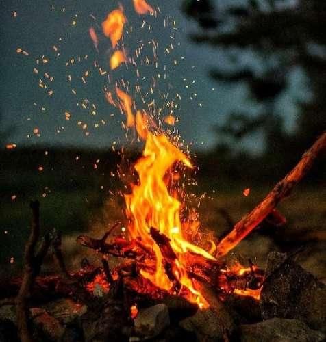 دانلود اهنگ سخته واقعا دروغه بگم رفته یادم غرق لاوم